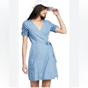 Madewell Women Denim Dress Medium
Elsworth Wash Wrap Crinkle Rushed Sleeve XS